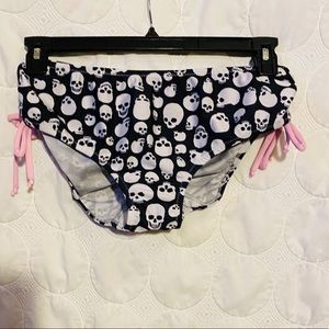Skull side scrunch bikini bottoms